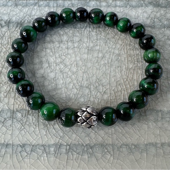 Hand Crafted Green Tiger Eye Gemstone Beaded Stretch Bracelet Silver Lotus - Picture 1 of 11